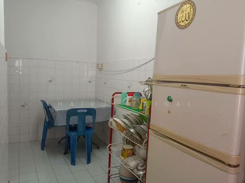 1-storey Terraced House for Sale in Taman Cheras Perdana (Cheras) - Khairul Zainal - Kitchen - PropertyGuru.com.my
