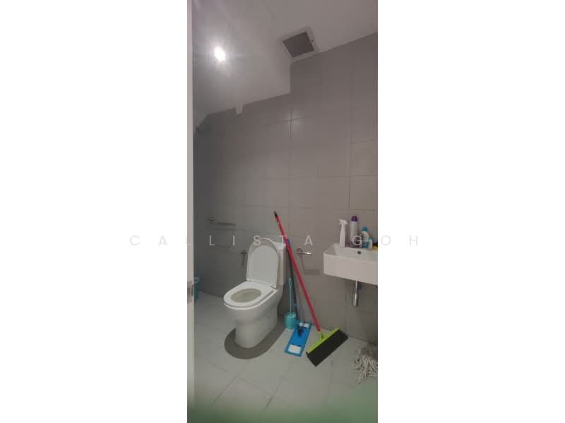 2-storey Terraced House for Sale in Bandar Country Homes (Rawang) - Callista Goh - Bathroom - PropertyGuru.com.my