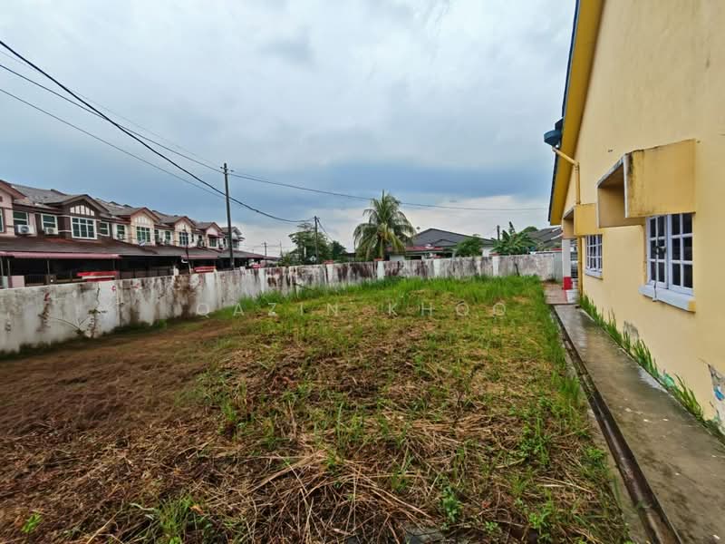 1.5-storey Terraced House for Sale in Taman Desa Rishah (Ipoh) - Qazin Khoo - Exterior - PropertyGuru.com.my
