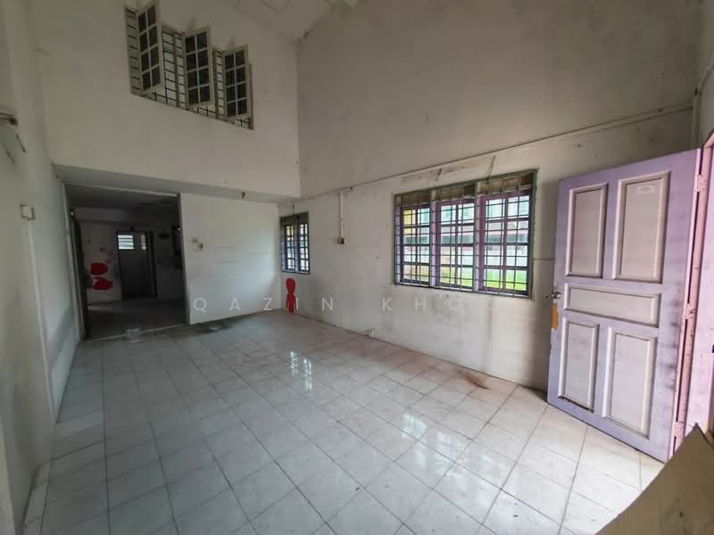 1.5-storey Terraced House for Sale in Taman Desa Rishah (Ipoh) - Qazin Khoo - Interior - PropertyGuru.com.my