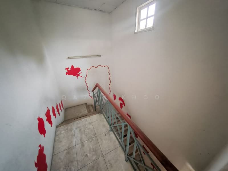1.5-storey Terraced House for Sale in Taman Desa Rishah (Ipoh) - Qazin Khoo - Corridor - PropertyGuru.com.my