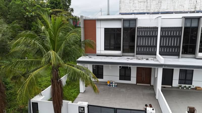 Rumah Berkembar untuk Dijual di Taman Perling - Jace Loh - Exterior - PropertyGuru.com.my