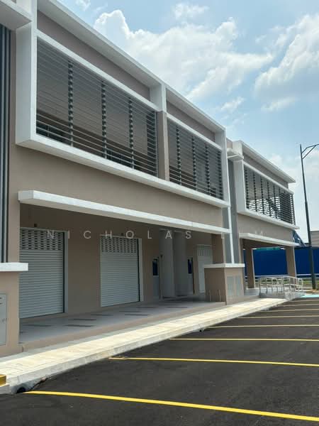 Shop / Office for Rent in Bandar Puteri Puchong (Puchong) - Nicholas Lim - Exterior - PropertyGuru.com.my