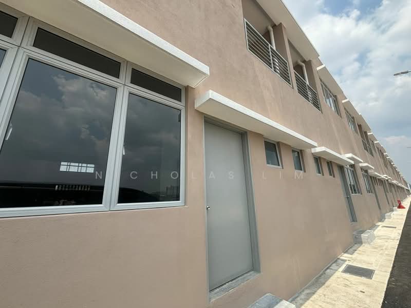 Shop / Office for Rent in Bandar Puteri Puchong (Puchong) - Nicholas Lim - Exterior - PropertyGuru.com.my