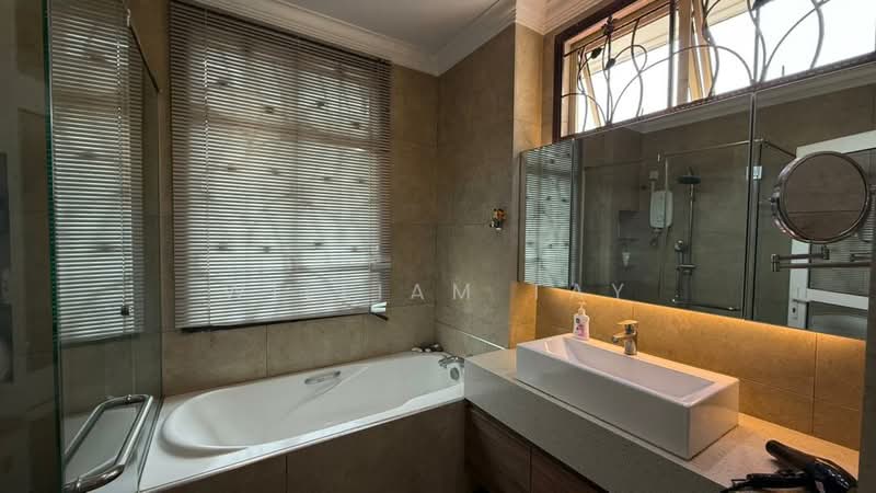 Semi-Detached House for Sale in Taman Impian Emas (Skudai) - William Tay - Bathroom - PropertyGuru.com.my