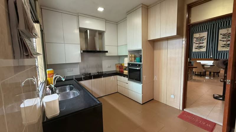 Semi-Detached House for Sale in Taman Impian Emas (Skudai) - William Tay - Kitchen - PropertyGuru.com.my