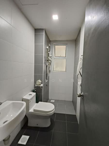 Service Residence for Sale at The Aliff Residences (Alif Utama) - Sharon Ng - Bathroom - PropertyGuru.com.my