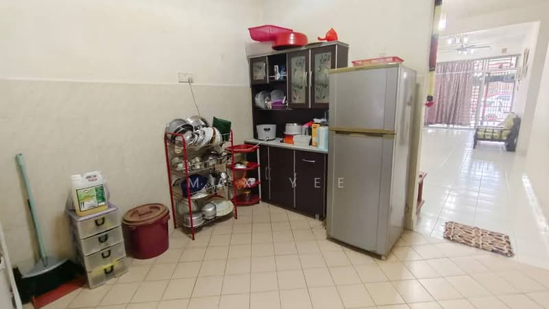 1-storey Terraced House for Sale in Bandar Kulai (Kulai) - Max Yee - Kitchen - PropertyGuru.com.my