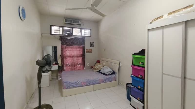 1-storey Terraced House for Sale in Bandar Kulai (Kulai) - Max Yee - Bedroom - PropertyGuru.com.my