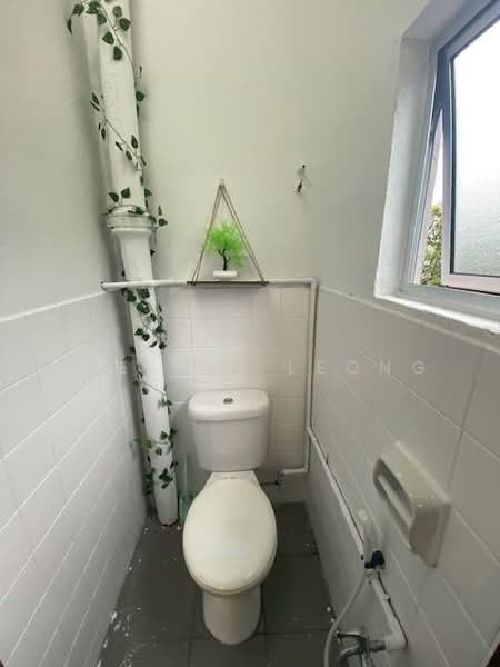 Seksyen 17 Petaling Jaya untuk Untuk Disewa - RM 600 /bulan, Mac 2026 - Bathroom - PropertyGuru.com.my