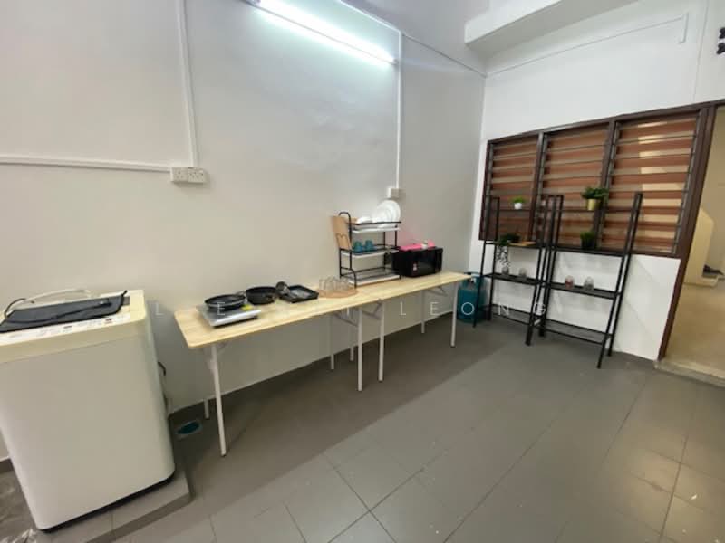 Seksyen 17 Petaling Jaya untuk Untuk Disewa - RM 600 /bulan, Mac 2026 - Kitchen - PropertyGuru.com.my
