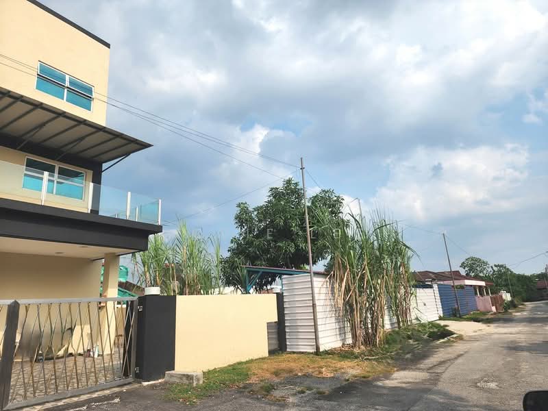 Residential Land for Sale in Pekan Semenyih (Semenyih) - Jovie Lee - Exterior - PropertyGuru.com.my