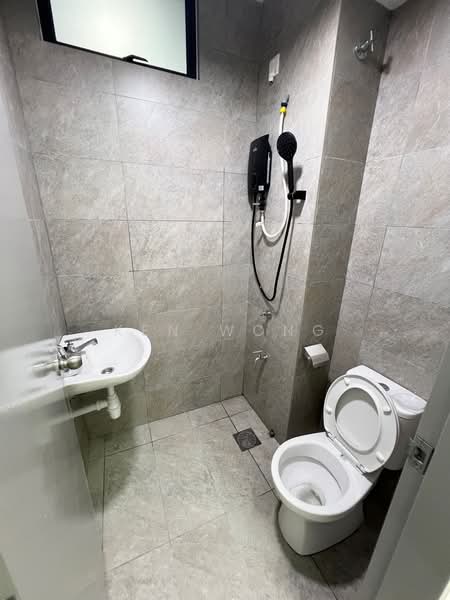 Servis Apartment untuk Disewa di Traders Park - Ken Wong - Bathroom - PropertyGuru.com.my