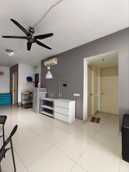 Univ 360 Place untuk Untuk Disewa - RM 1,400 /bulan, Mac 2026 - Living Room - PropertyGuru.com.my
