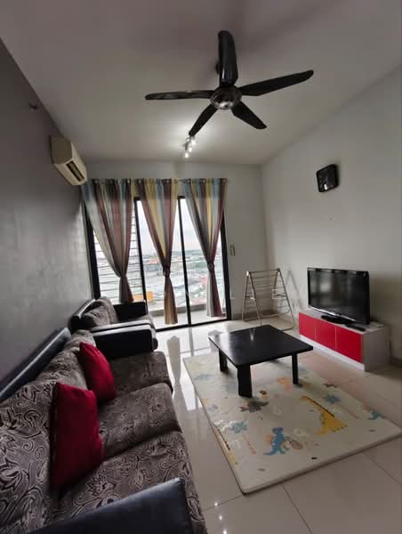 Univ 360 Place untuk Untuk Disewa - RM 1,400 /bulan, Mac 2026 - Living Room - PropertyGuru.com.my