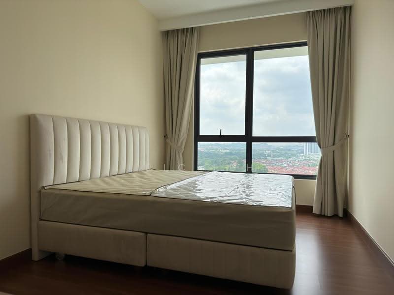 Kediaman Servis untuk Dijual di Sunsuria Forum - Eric Teh - Bedroom - PropertyGuru.com.my