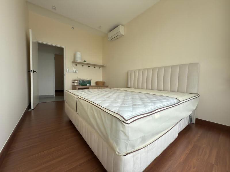 Kediaman Servis untuk Dijual di Sunsuria Forum - Eric Teh - Bedroom - PropertyGuru.com.my