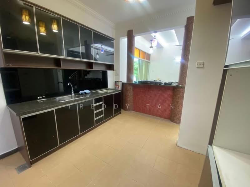 Untuk Disewa - Teluk Kumbar