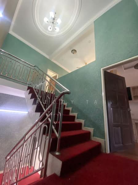 Untuk Disewa - Teluk Kumbar