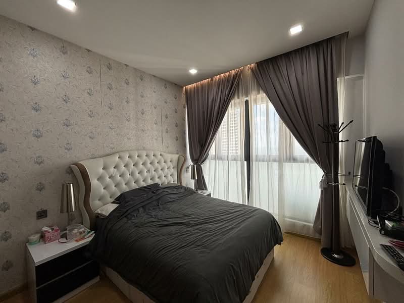 Condominium for Sale at Amberside @ Country Garden Danga Bay - Vincent Ho - Bedroom - PropertyGuru.com.my