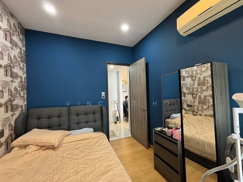 Condominium for Sale at Amberside @ Country Garden Danga Bay - Vincent Ho - Bedroom - PropertyGuru.com.my