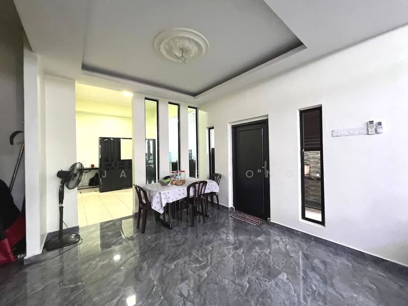 Cluster House for Sale in Taman Scientex Pasir Gudang (Pasir Gudang) - Janice Yong - Dining Room - PropertyGuru.com.my