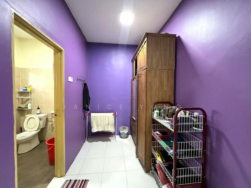 Cluster House for Sale in Taman Scientex Pasir Gudang (Pasir Gudang) - Janice Yong - Bathroom - PropertyGuru.com.my