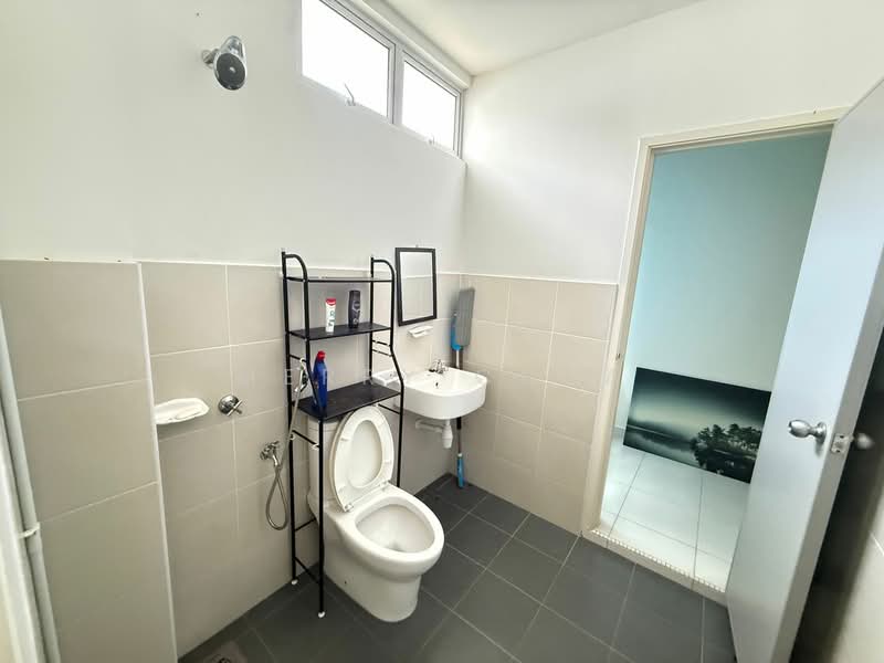 Meridin East untuk Untuk Disewa - RM 1,700 /bulan, Mac 2026 - Bathroom - PropertyGuru.com.my