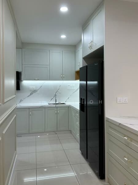 Condominium for Rent at Queens Residences Q2 @ Queens Waterfront - Dave Teoh - Kitchen - PropertyGuru.com.my