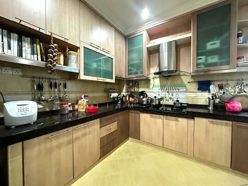 Rumah Teres 2 Tingkat untuk Dijual di Taman Sutera Utama (Skudai) - William Tay - Kitchen - PropertyGuru.com.my