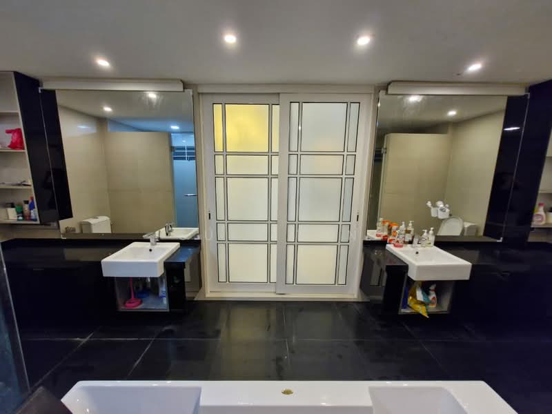 3-storey Terraced House for Sale in Sungai Besi (Kuala Lumpur) - Suki Tan - Bathroom - PropertyGuru.com.my