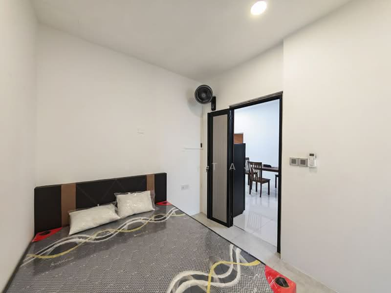 Service Residence for Sale at Paragon Suites @ CIQ - Ryan Tan - Bedroom - PropertyGuru.com.my