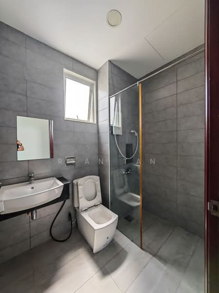 Service Residence for Sale at Paragon Suites @ CIQ - Ryan Tan - Bathroom - PropertyGuru.com.my