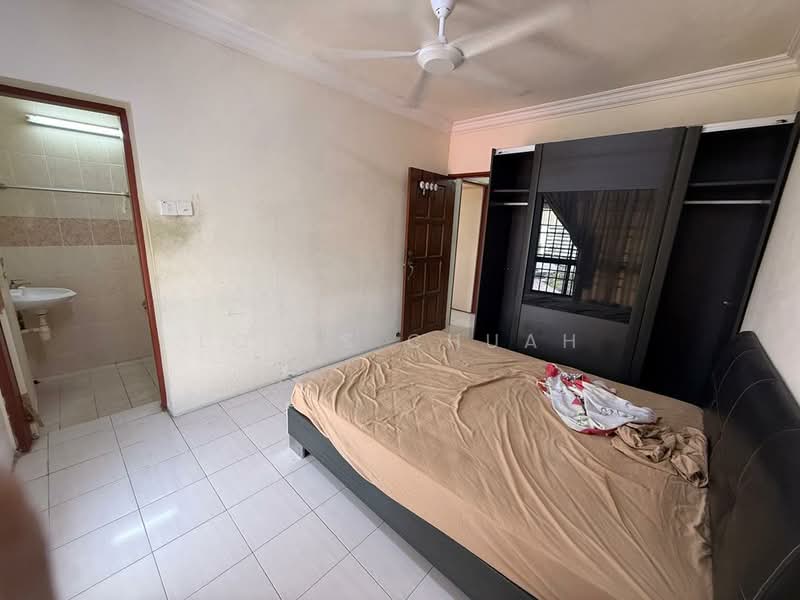 Condominium for Rent at Serina Bay - Louis Chuah - Bedroom - PropertyGuru.com.my