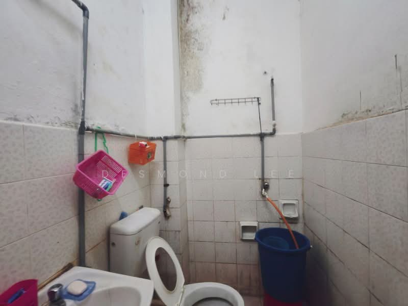 1-storey Terraced House for Sale in Bukit Indah (Iskandar Puteri (Nusajaya)) - Desmond Lee - Bathroom - PropertyGuru.com.my