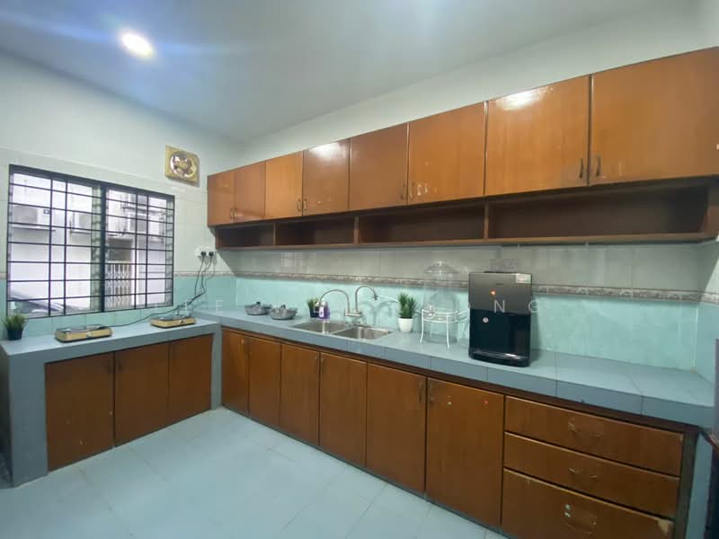 Rumah Teres 2 Tingkat untuk Disewa di Seksyen 17 (Petaling Jaya) - Lee Wei Leong - Kitchen - PropertyGuru.com.my