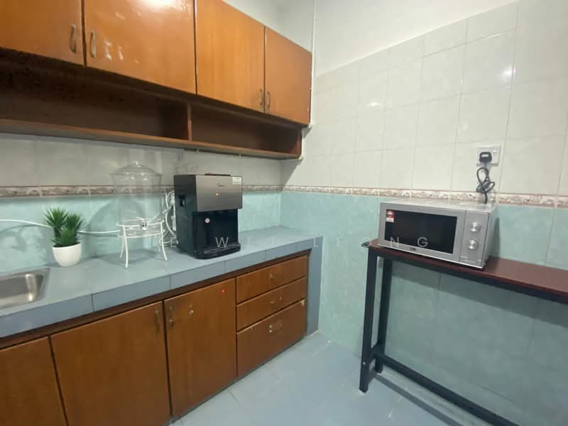Rumah Teres 2 Tingkat untuk Disewa di Seksyen 17 (Petaling Jaya) - Lee Wei Leong - Kitchen - PropertyGuru.com.my