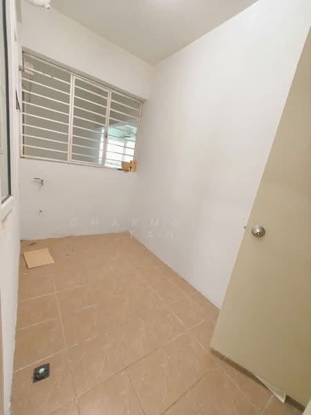 Service Residence for Sale at Imperial Residence - Charmaine Tan - Interior - PropertyGuru.com.my