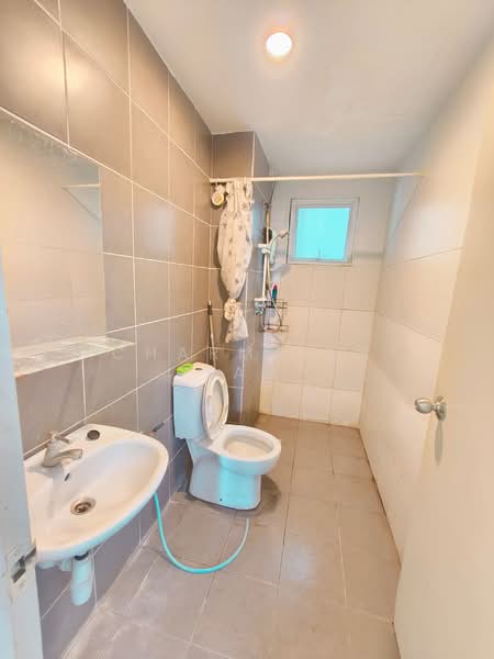 Service Residence for Sale at Imperial Residence - Charmaine Tan - Bathroom - PropertyGuru.com.my