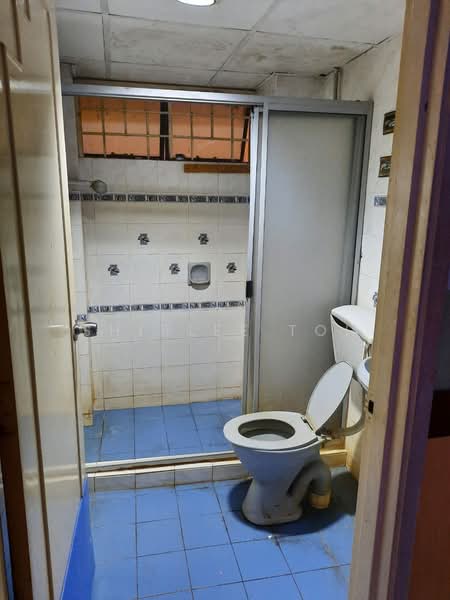 Apartment for Sale at Kayangan Apartment, Bandar Sunway - Shirlee Toh - Bathroom - PropertyGuru.com.my