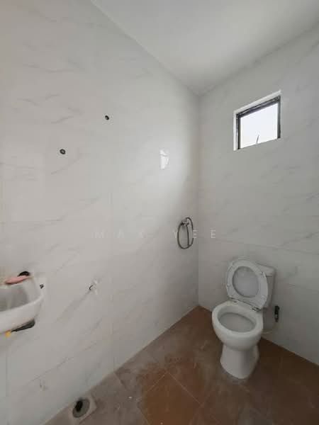 2-storey Terraced House for Sale in Kulai (Johor) - Max Yee - Bathroom - PropertyGuru.com.my
