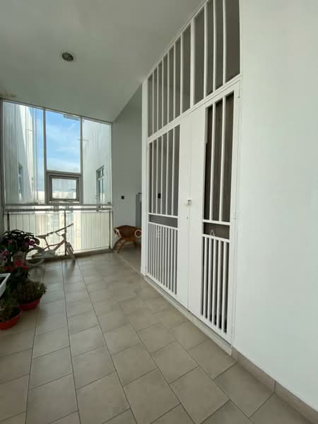 Amaya Saujana untuk Untuk Dijual - RM 1,000,000, Mac 2026 - Balcony - PropertyGuru.com.my