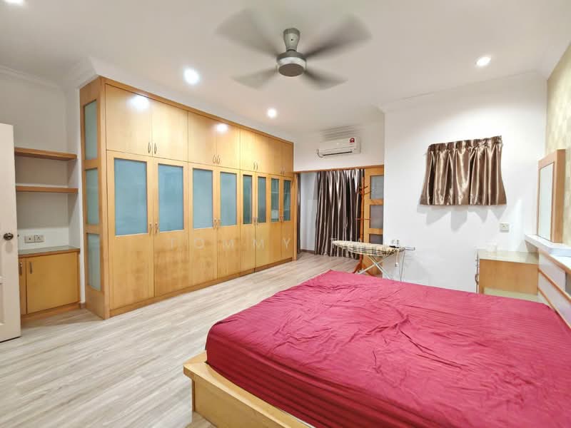 Permas Jaya Permass Jayas untuk Untuk Disewa - RM 3,200 /bulan, Mac 2026 - Bedroom - PropertyGuru.com.my