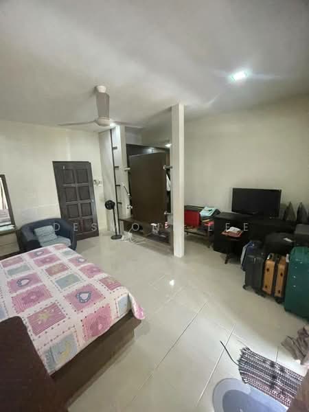 2-storey Terraced House for Sale in Kampung Dato Onn (Johor Bahru) - Desmond Lee - Bedroom - PropertyGuru.com.my