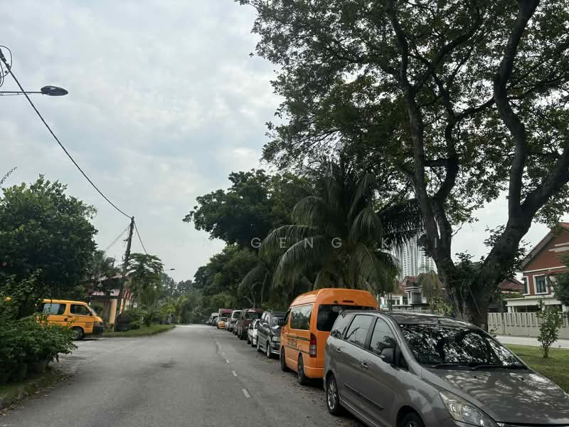 1-storey Terraced House for Sale in Bandar Kinrara (Selangor) - Woon Geng Kai - Exterior - PropertyGuru.com.my