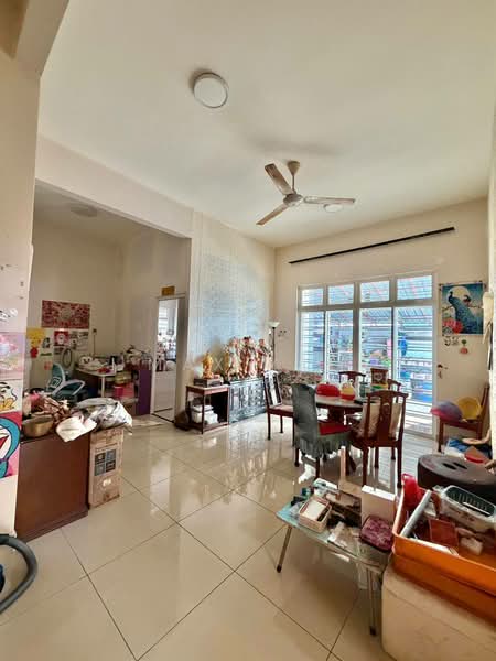 Semi-Detached House for Sale in Kelapa Sawit (Kulai) - Max Yee - Living Room - PropertyGuru.com.my