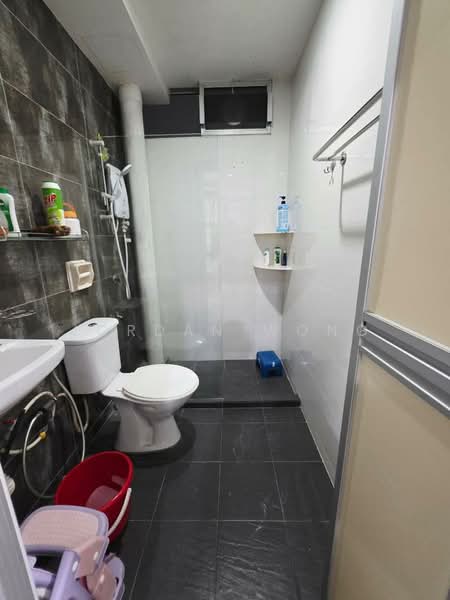Apartment for Sale at Lake View Suites - Jordan Wong - Bathroom - PropertyGuru.com.my