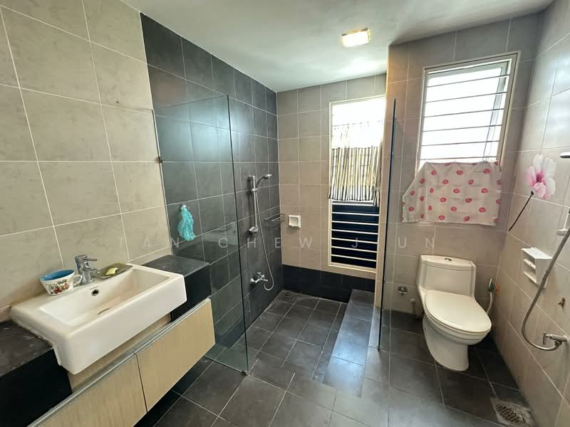 The Oasis untuk Untuk Dijual - RM 1,200,000, Mac 2026 - Bathroom - PropertyGuru.com.my