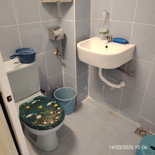 Taman Megah Mas untuk Untuk Disewa - RM 1,300 /bulan, Mac 2026 - Bathroom - PropertyGuru.com.my