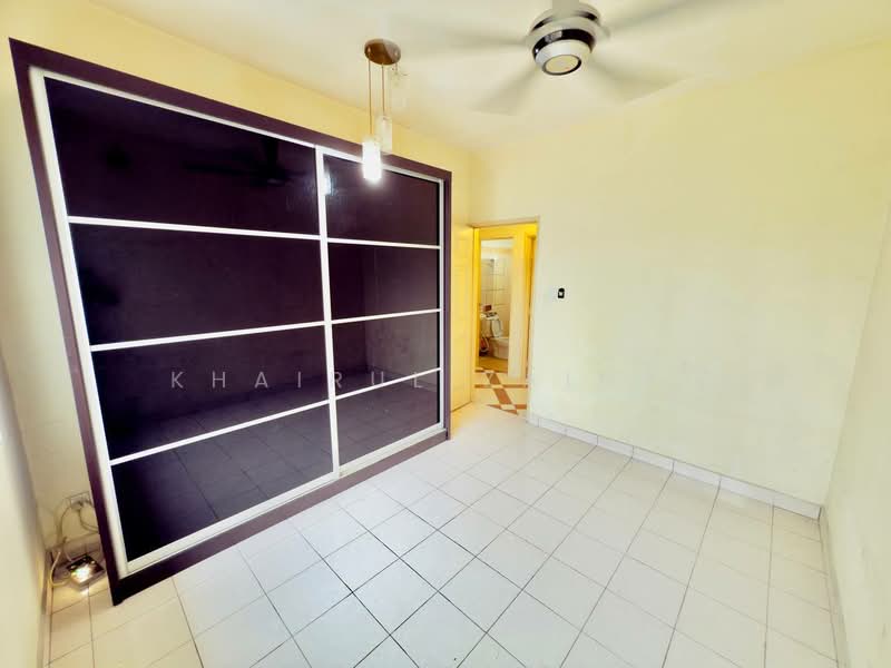 Suriamas untuk Untuk Dijual - RM 495,000, Mac 2026 - Bedroom - PropertyGuru.com.my